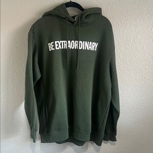 Green Hoodie with 'Be Extraordinary' Print XL